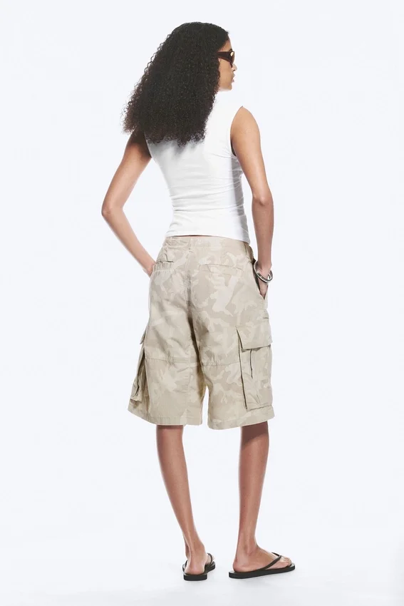 Loose Low Rise Cargo Shorts – Light Beige – Camouflage Loose Low Rise Cargo Shorts – Light Beige – Camouflage