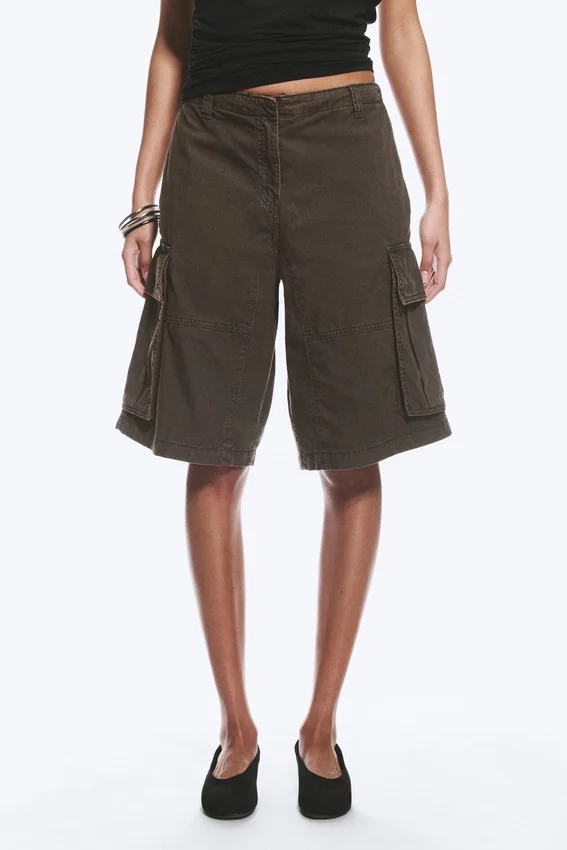 Loose Low Rise Cargo Shorts – Washed Dark Grey Loose Low Rise Cargo Shorts – Washed Dark Grey
