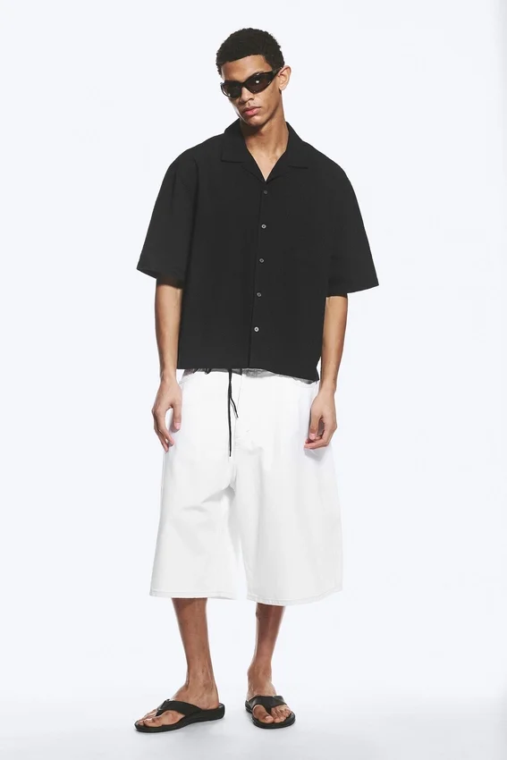 Loose Short-Sleeved Resort Shirt – Black Loose Short-Sleeved Resort Shirt – Black