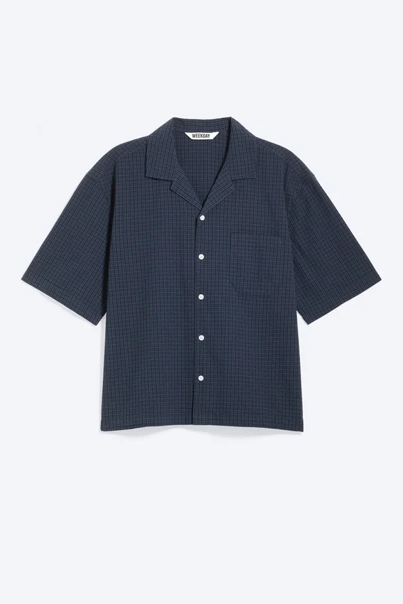 Loose Short-Sleeved Resort Shirt – Checked Dark Blue Loose Short-Sleeved Resort Shirt – Checked Dark Blue