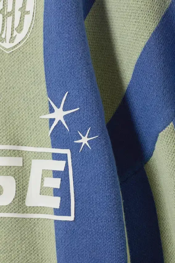 Loose Soccer Team Knitted Sweater – Green & Blue Stripe Loose Soccer Team Knitted Sweater – Green & Blue Stripe