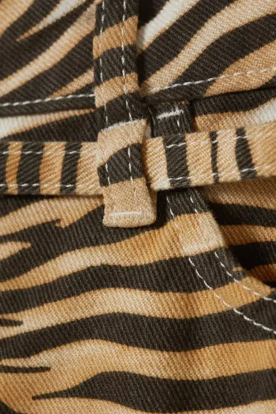 Low Rise Cargo Cotton Twill Jorts – Tiger-Striped Low Rise Cargo Cotton Twill Jorts – Tiger-Striped
