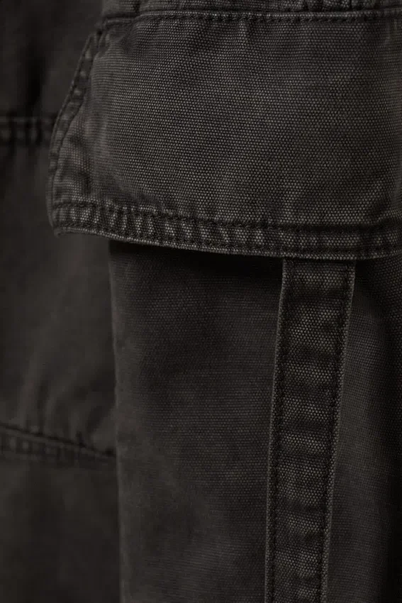Low Rise Cargo Strap Twill Trousers – Dark Grey Low Rise Cargo Strap Twill Trousers – Dark Grey