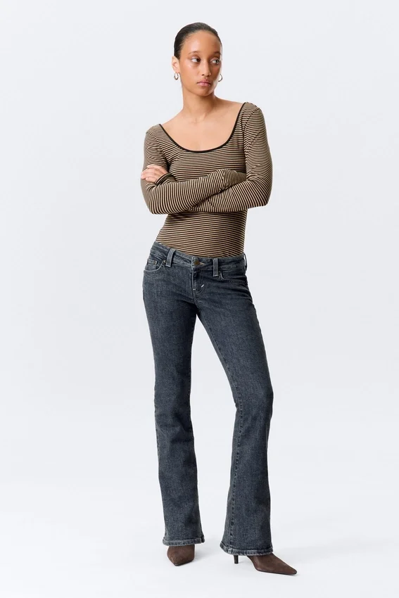 Low Rise Curve Yoke Flared Jeans – Desert Blue – Dark Blue Low Rise Curve Yoke Flared Jeans – Desert Blue – Dark Blue