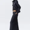 Low Rise Fitted Denim Maxi Skirt – Blue Rinse – Dark Blue Low Rise Fitted Denim Maxi Skirt – Blue Rinse – Dark Blue