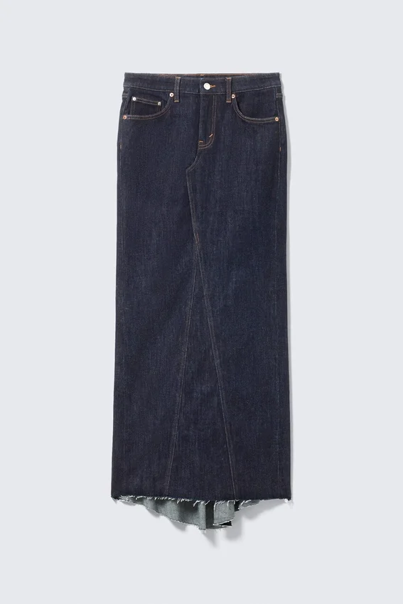 Low Rise Fitted Denim Maxi Skirt – Blue Rinse – Dark Blue Low Rise Fitted Denim Maxi Skirt – Blue Rinse – Dark Blue