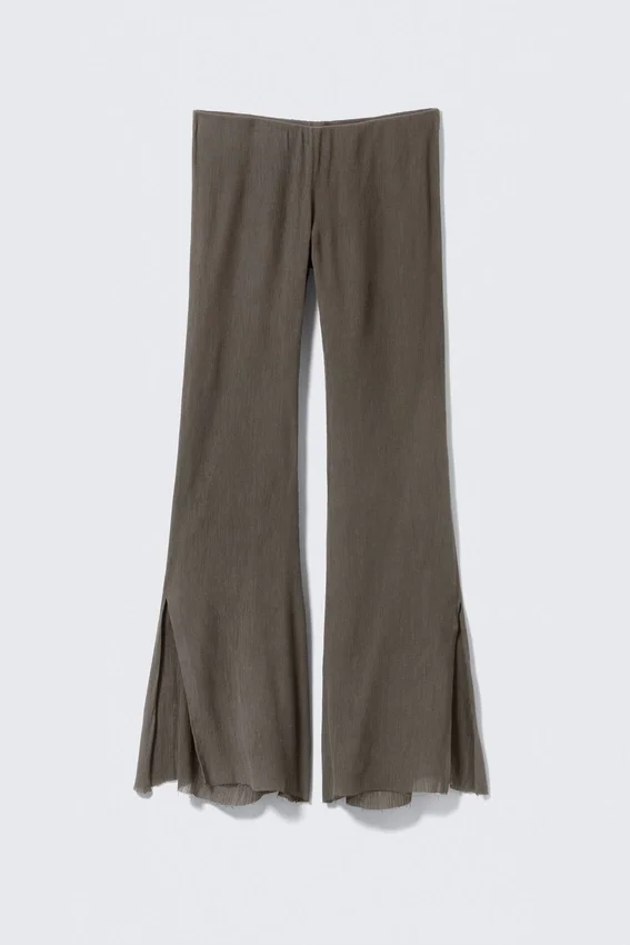 Low Rise Flared Crinkled Trousers – Dark Grey Low Rise Flared Crinkled Trousers – Dark Grey