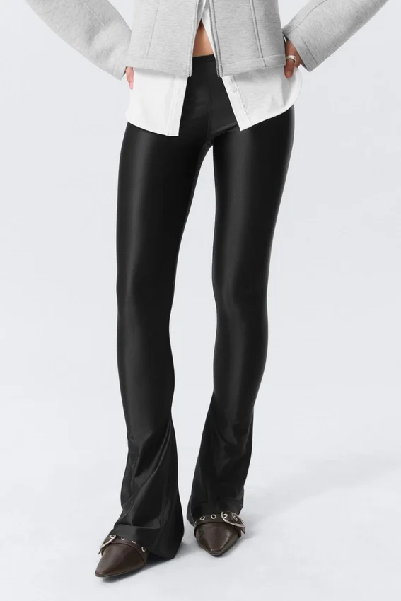 Low Rise Flared Stretch Trousers – Black Low Rise Flared Stretch Trousers – Black