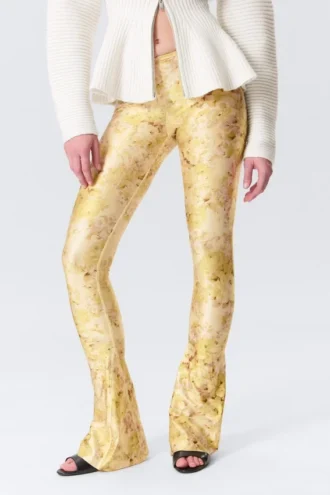 Low Rise Flared Stretch Trousers – Light Yellow – Floral