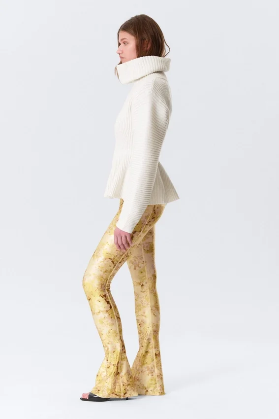 Low Rise Flared Stretch Trousers – Light Yellow – Floral Low Rise Flared Stretch Trousers – Light Yellow – Floral
