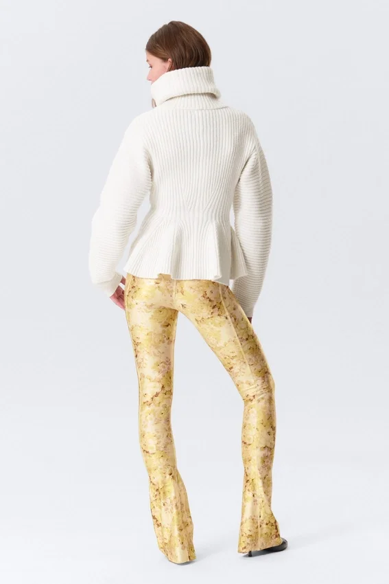 Low Rise Flared Stretch Trousers – Light Yellow – Floral Low Rise Flared Stretch Trousers – Light Yellow – Floral