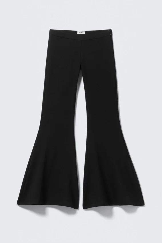 Low-Rise Flared Trousers – Black Low-Rise Flared Trousers – Black