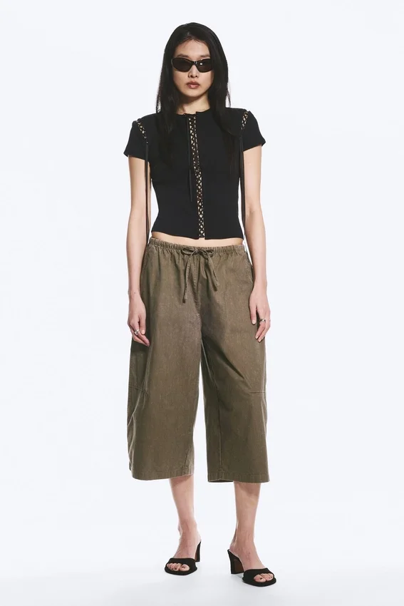Low Rise Loose Cropped Trousers – Dark Mole Low Rise Loose Cropped Trousers – Dark Mole