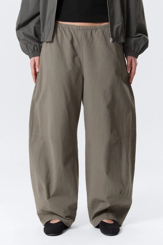 Low Rise Loose Pull-On Trousers – Grey Low Rise Loose Pull-On Trousers – Grey