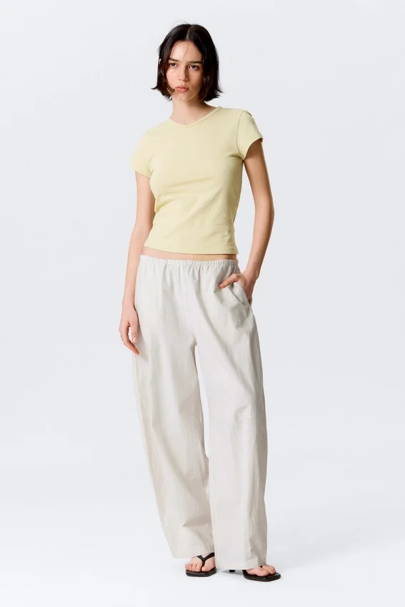 Low Rise Loose Pull-On Trousers – Light Beige Low Rise Loose Pull-On Trousers – Light Beige