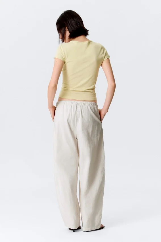 Low Rise Loose Pull-On Trousers – Light Beige Low Rise Loose Pull-On Trousers – Light Beige