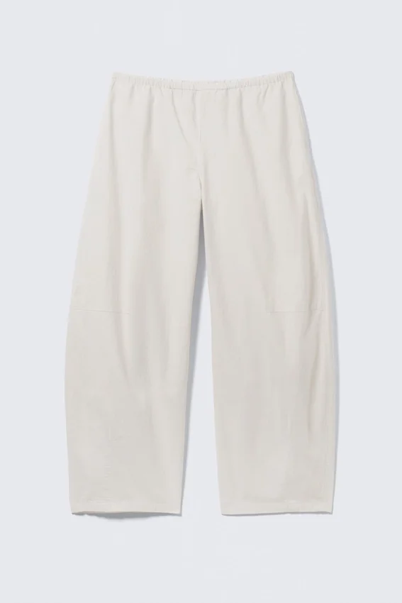 Low Rise Loose Pull-On Trousers – Light Beige Low Rise Loose Pull-On Trousers – Light Beige