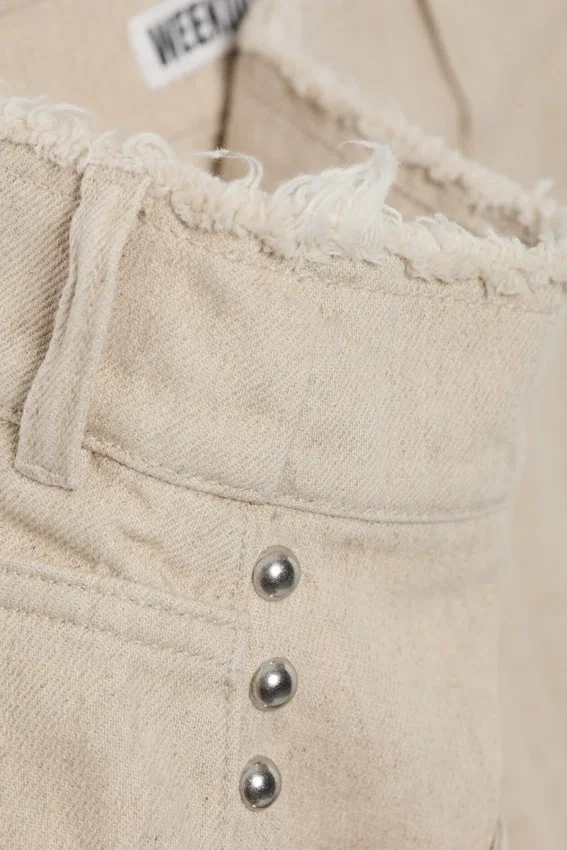 Low Rise Loose Studded Balloon Trousers – Beige Low Rise Loose Studded Balloon Trousers – Beige