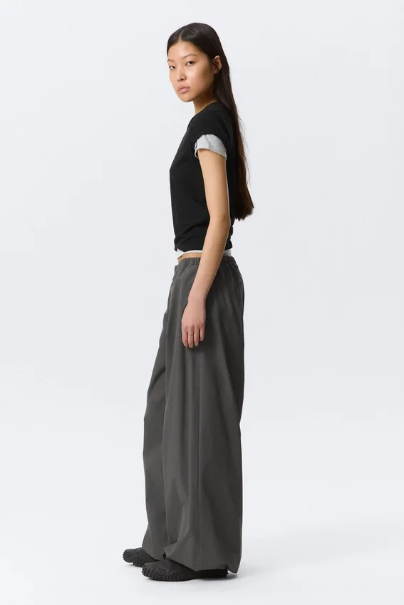 Low Rise Loose Wide Leg Track Trousers – Dark Grey Low Rise Loose Wide Leg Track Trousers – Dark Grey