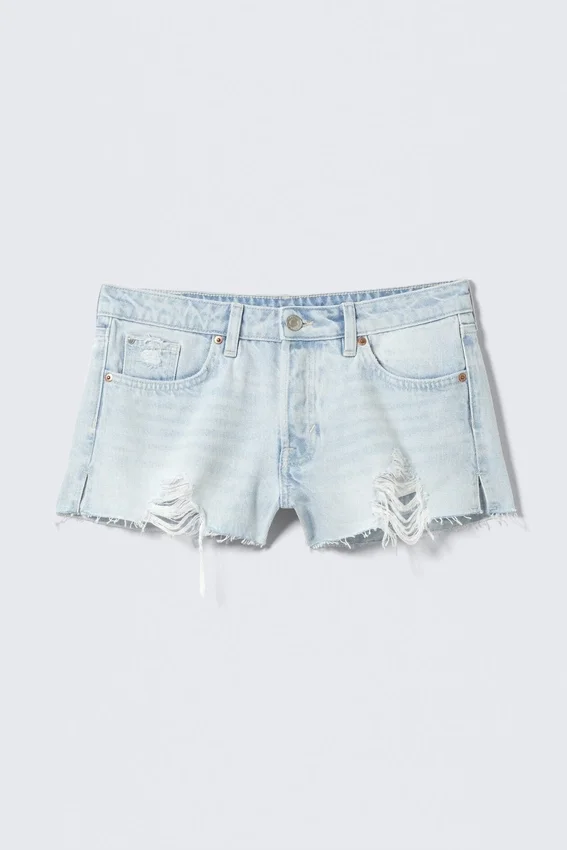 Low Rise Raw Hem Mini Denim Shorts – Fluid Blue – Light Blue Low Rise Raw Hem Mini Denim Shorts – Fluid Blue – Light Blue