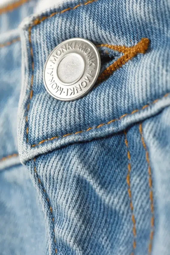 Low Rise Raw Hem Mini Denim Skirt – Fresh Blue – Light Blue Low Rise Raw Hem Mini Denim Skirt – Fresh Blue – Light Blue
