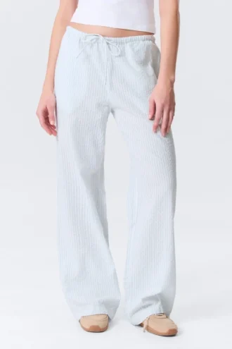 Low-Rise Relaxed Pull-On Trousers – White – Blue Stripes Low-Rise Relaxed Pull-On Trousers – White – Blue Stripes