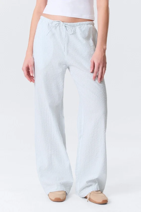 Low-Rise Relaxed Pull-On Trousers – White – Blue Stripes Low-Rise Relaxed Pull-On Trousers – White – Blue Stripes