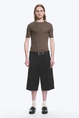 Low Rise Relaxed Suiting Shorts – Black