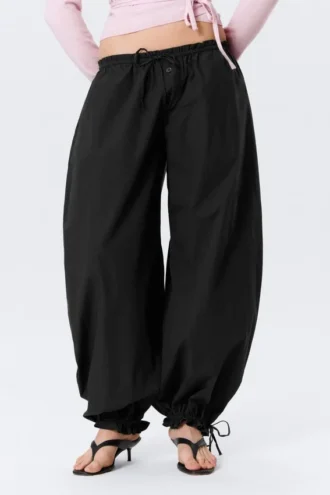 Low Rise Ruched Drawstring Trousers – Black