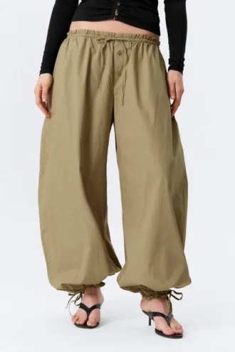 Low Rise Ruched Drawstring Trousers – Light Khaki Green
