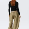 Low Rise Ruched Drawstring Trousers – Light Khaki Green Low Rise Ruched Drawstring Trousers – Light Khaki Green