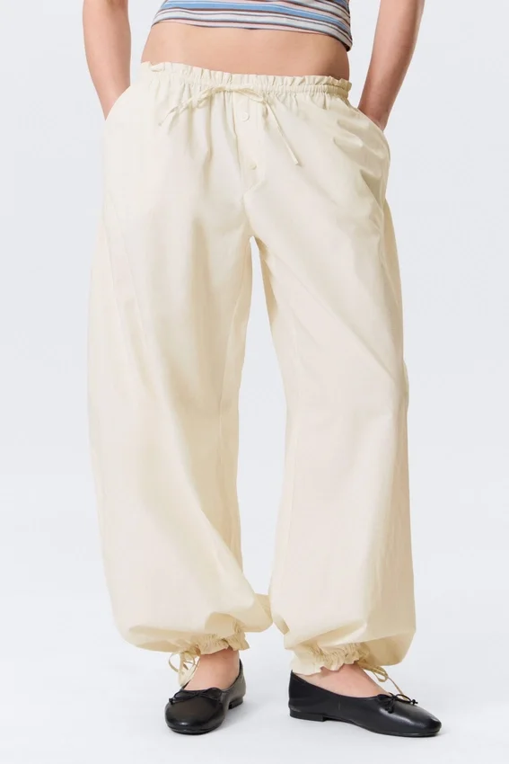 Low Rise Ruched Drawstring Trousers – Off-White Low Rise Ruched Drawstring Trousers – Off-White
