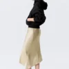 Low Rise Satin Midi Skirt – Light Dusty Beige Low Rise Satin Midi Skirt – Light Dusty Beige