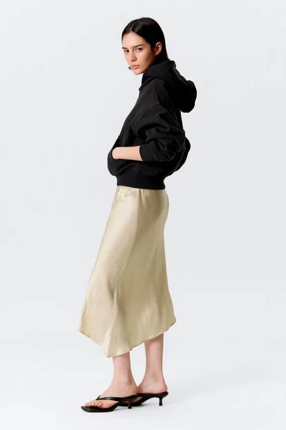 Low Rise Satin Midi Skirt – Light Dusty Beige Low Rise Satin Midi Skirt – Light Dusty Beige