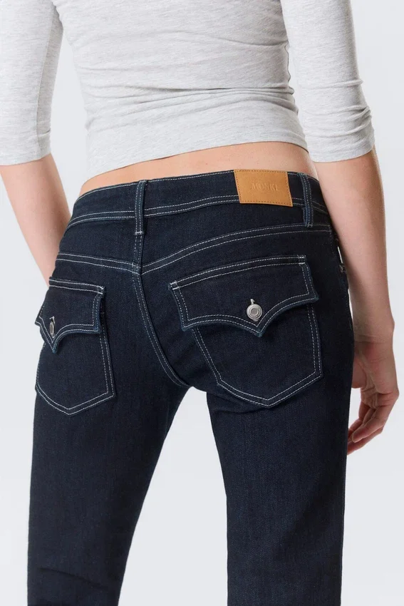 Low Rise Slim Flared Leg Jeans – Blue Rinse – Dark Blue Low Rise Slim Flared Leg Jeans – Blue Rinse – Dark Blue