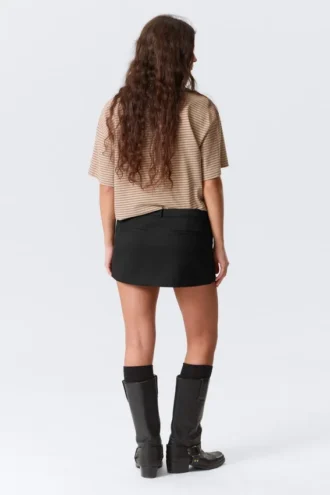 Low Rise Slim Mini Suiting Skirt – Black