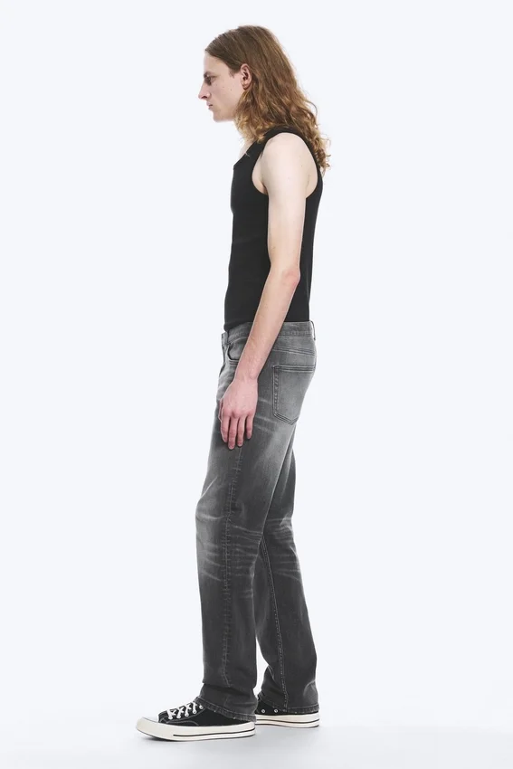 Low Rise Slim Sttraight Leg Jeans – Radio Black – Black Low Rise Slim Sttraight Leg Jeans – Radio Black – Black