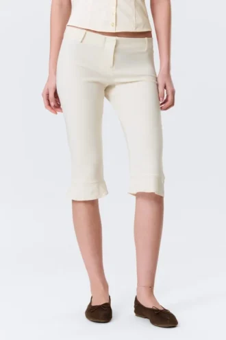Low Rise Tailored Capri Trousers – Off-White Low Rise Tailored Capri Trousers – Off-White