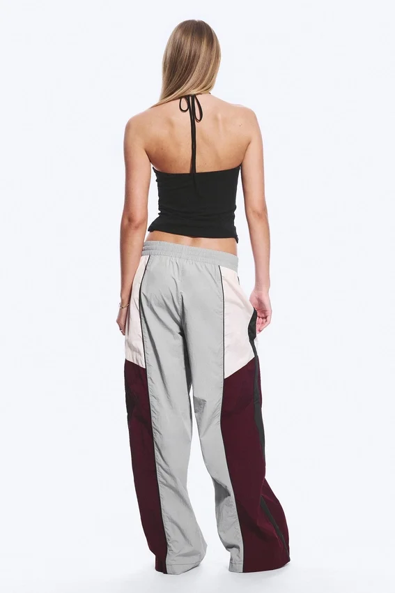 Low Rise Wide Leg Colourblock Trousers – Grey/Pink/Red Low Rise Wide Leg Colourblock Trousers – Grey/Pink/Red