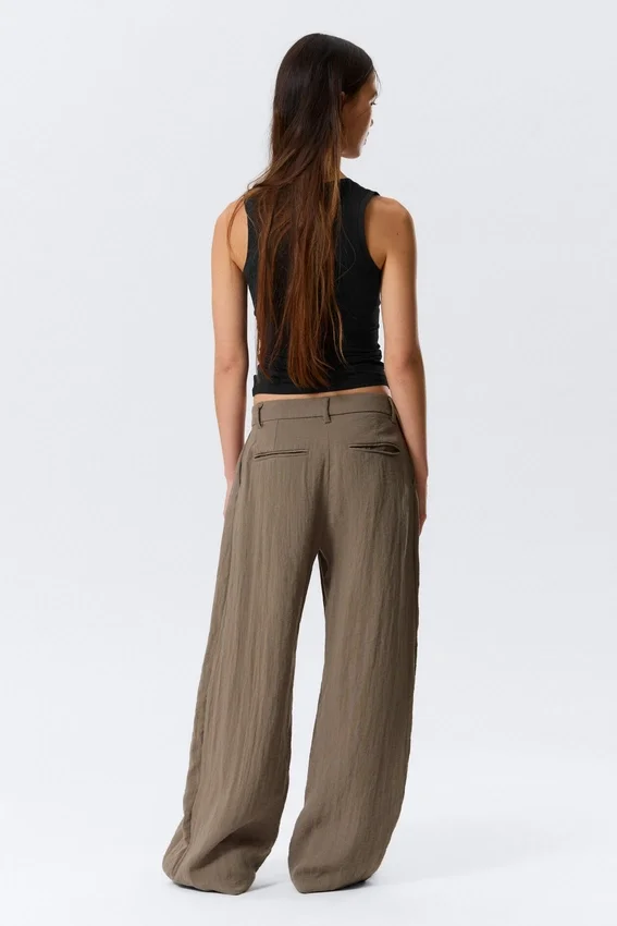 Low Rise Wide Leg Crinkled Trousers – Beige Low Rise Wide Leg Crinkled Trousers – Beige