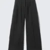 Low Rise Wide Leg Crinkled Trousers – Black Low Rise Wide Leg Crinkled Trousers – Black