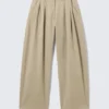 Low Rise Wide Leg Pleated Trousers – Beige Low Rise Wide Leg Pleated Trousers – Beige