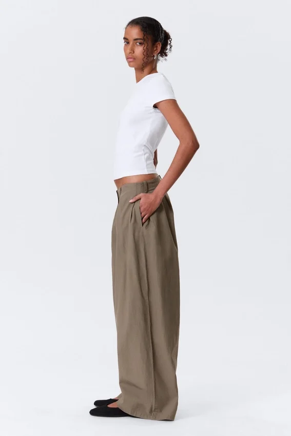 Low Rise Wide Leg Pleated Trousers – Dusty Mole Low Rise Wide Leg Pleated Trousers – Dusty Mole