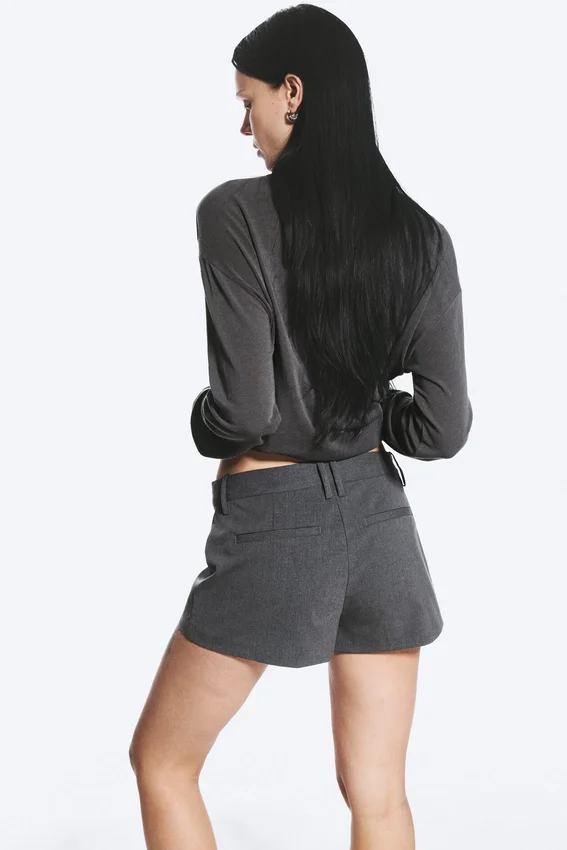 Low Waist Mini Suiting Shorts – Dark Grey Melange Low Waist Mini Suiting Shorts – Dark Grey Melange