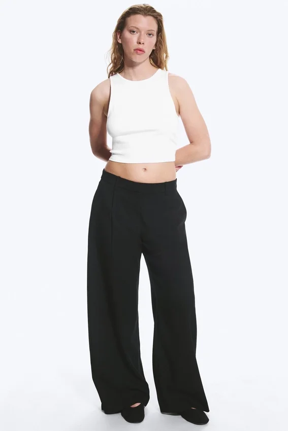 Low Waist Wide Suiting Trousers – Black Low Waist Wide Suiting Trousers – Black