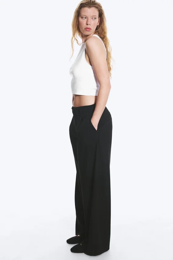 Low Waist Wide Suiting Trousers – Black Low Waist Wide Suiting Trousers – Black
