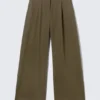 Low Waist Wide Suiting Trousers – Dark Khaki Green Low Waist Wide Suiting Trousers – Dark Khaki Green
