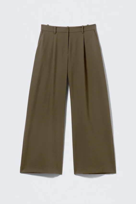Low Waist Wide Suiting Trousers – Dark Khaki Green Low Waist Wide Suiting Trousers – Dark Khaki Green