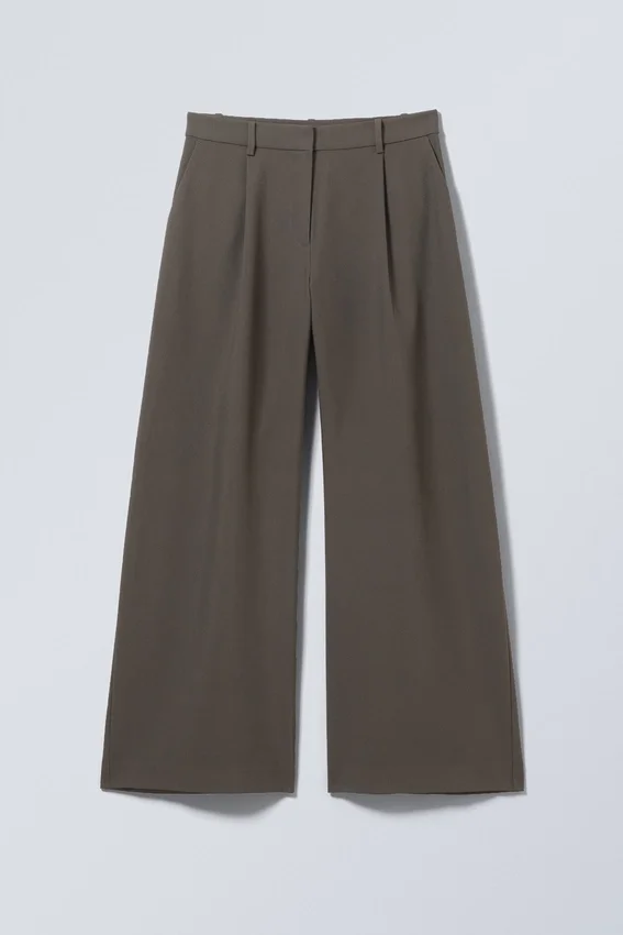 Low Waist Wide Suiting Trousers – Dark Mole Low Waist Wide Suiting Trousers – Dark Mole
