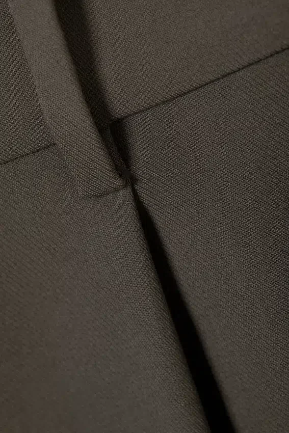 Low Waist Wide Suiting Trousers – Dark Mole Low Waist Wide Suiting Trousers – Dark Mole